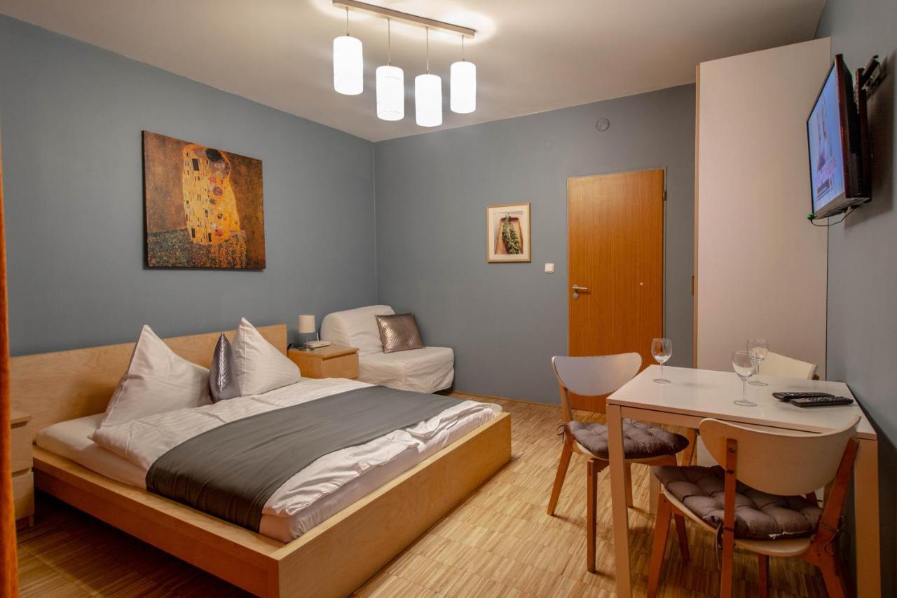 National Museum Apartment By Ruterra Prag Exteriör bild